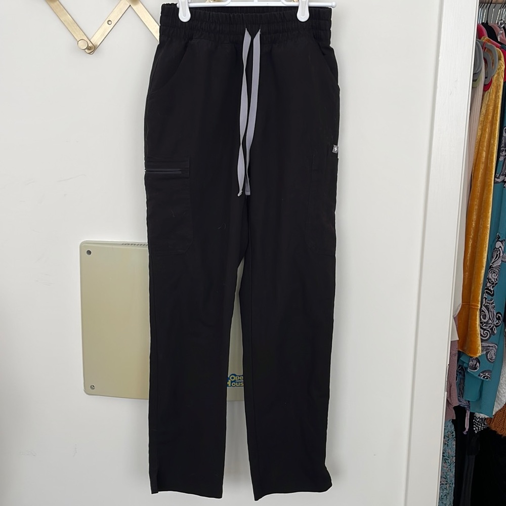 Black Figs scrub pants